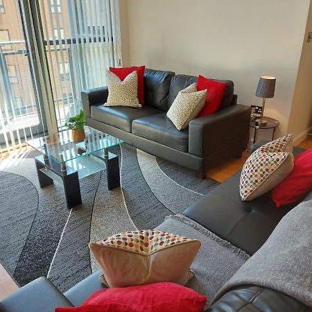City 2 Bed, 2 Bath, Free Parking & Wifi Sheffield Exterior photo